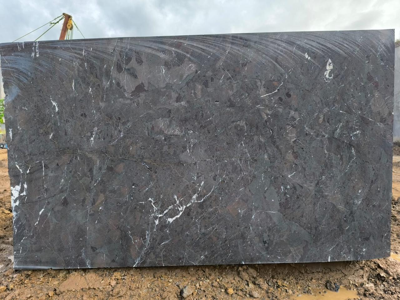 Breccia Imperiale